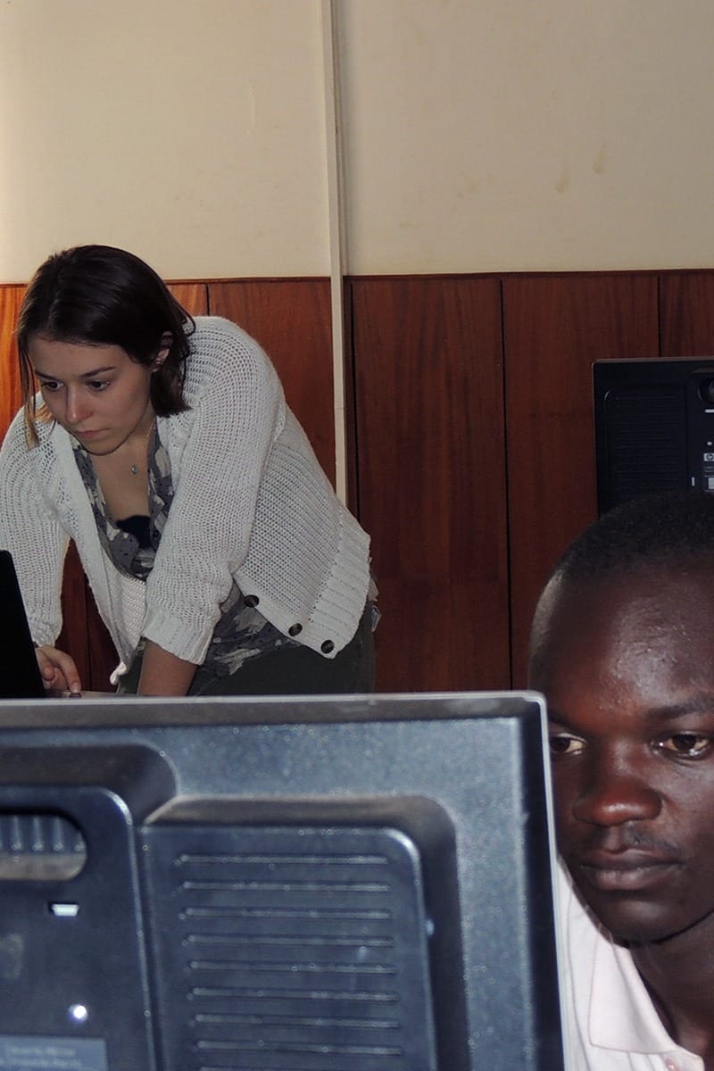 Volunteer opportunity in Africa. Come Help change the world. 