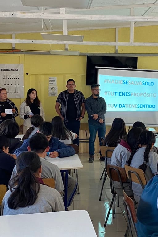 Prevención del suicidio en escuelas. 