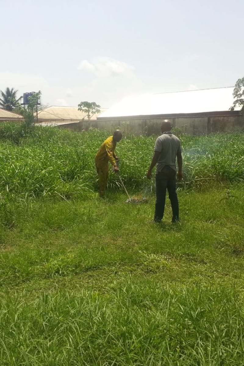 A former witch doctor encountered Jesus, received the Holy Spirit, publicly burned the materials of his former practices, and was healed of a heart disease